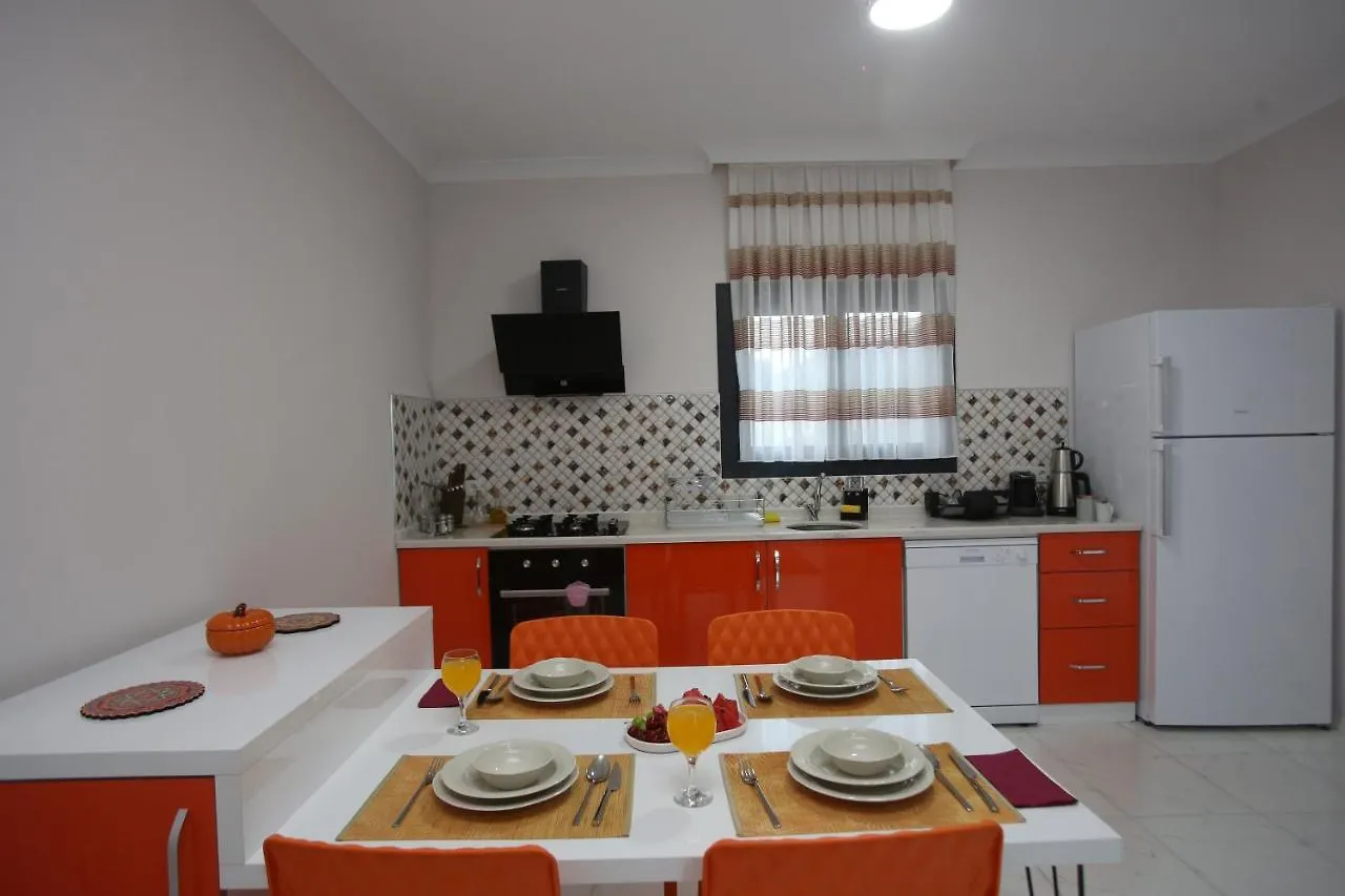 Talia Villalari Fethiye Turkije
